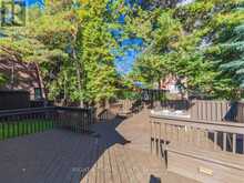 16 FERNSIDE COURT Toronto