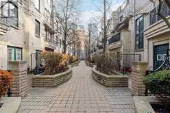 18 - 1 BAXTER STREET Toronto