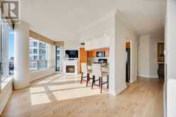 1708 - 228 QUEENS QUAY W Toronto