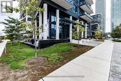 1703 - 39 ANNIE CRAIG DRIVE Toronto