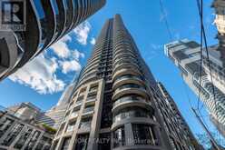 2909 - 21 CARLTON STREET Toronto