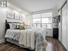 813 - 7 TOWNSGATE DRIVE Vaughan