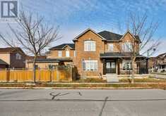 38 SHADY OAKS AVENUE Markham