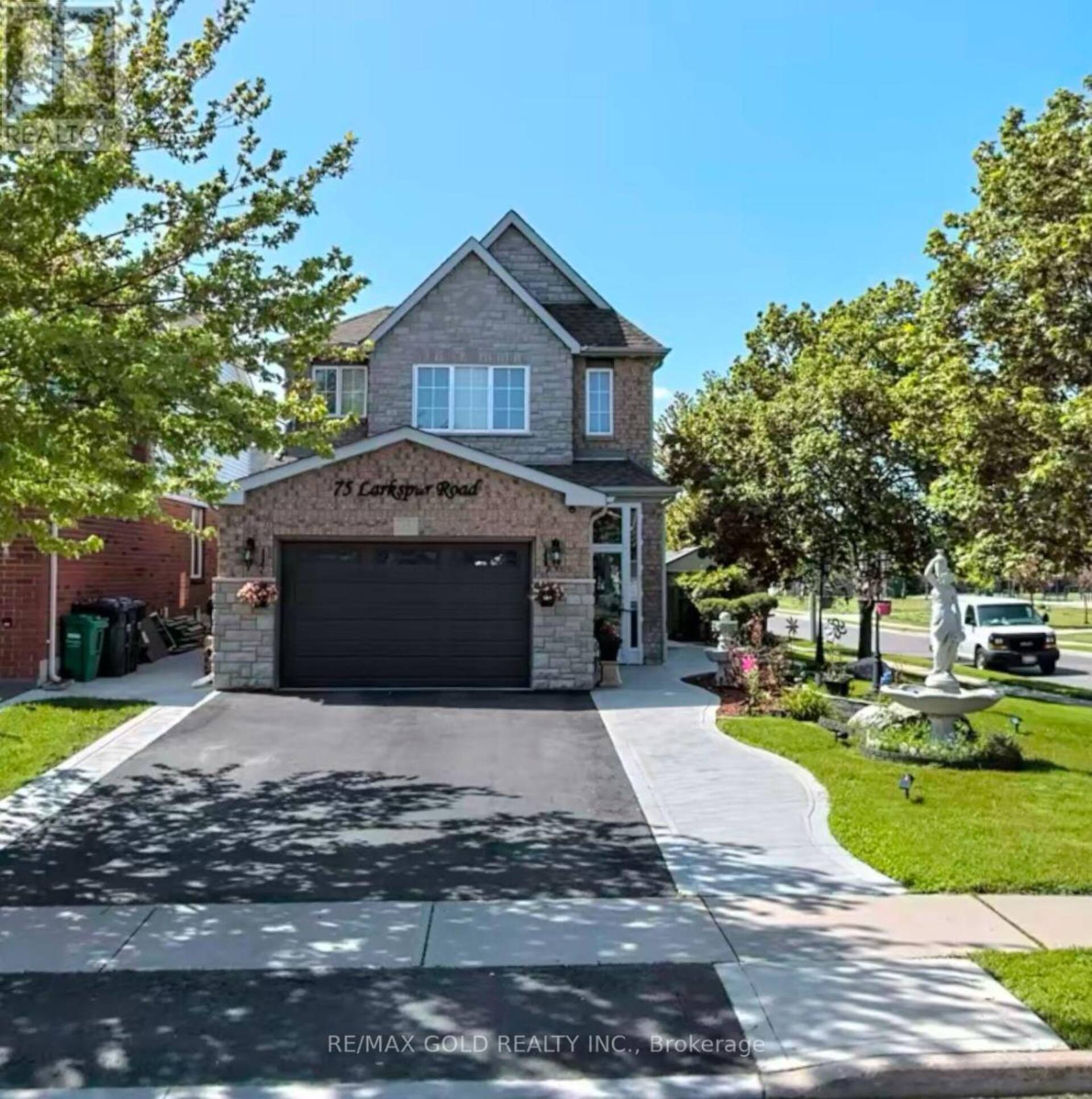 75 LARKSPUR ROAD N Brampton