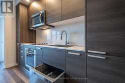 915 - 75 CANTERBURY PLACE Toronto