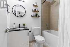 404 - 1486 BATHURST STREET Toronto