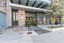 404 - 1486 BATHURST STREET Toronto