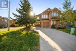 17 NAUGHTON DRIVE Richmond Hill