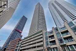 2104 - 2221 YONGE STREET Toronto