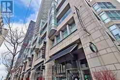 2104 - 2221 YONGE STREET Toronto