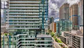 409 - 185 ROEHAMPTON AVENUE Toronto