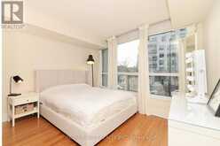 205 - 550 QUEENS QUAY WAY Toronto