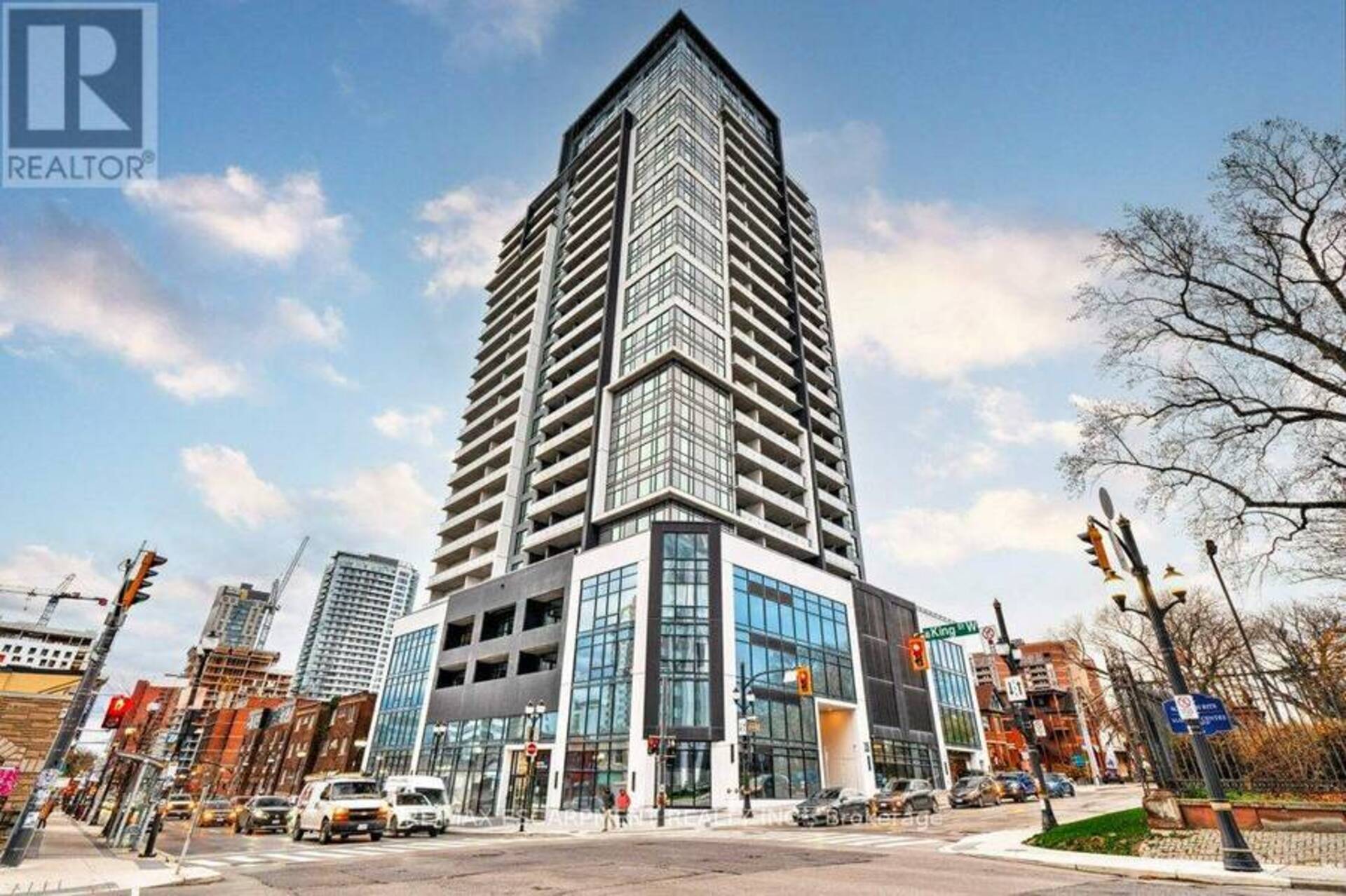 812 - 15 QUEEN STREET E Hamilton