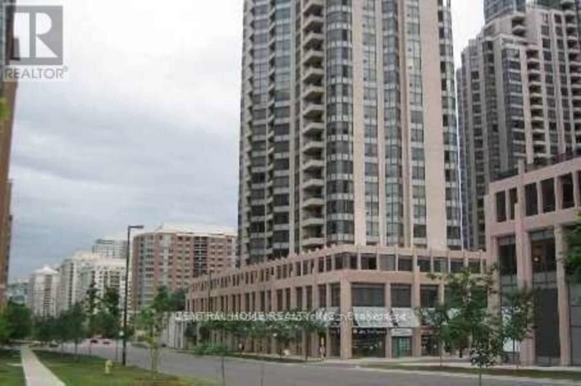 31 - 15 NORTHTOWN WAY Toronto