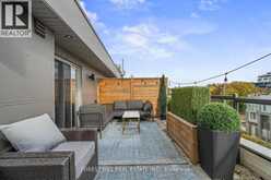 4 - 18 GREENBRIAR ROAD Toronto