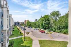 311 - 320 SUGARCREEK TRAIL London