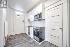 2 - 1074 ST CLAIR AVENUE W Toronto