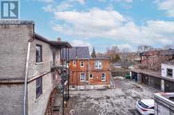 4 - 1074 ST CLAIR AVENUE W Toronto