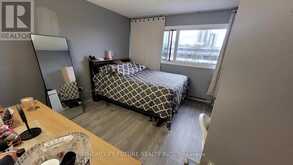 319 - 125 LEEWARD GLENWAY Toronto