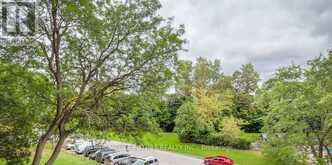 319 - 125 LEEWARD GLENWAY Toronto