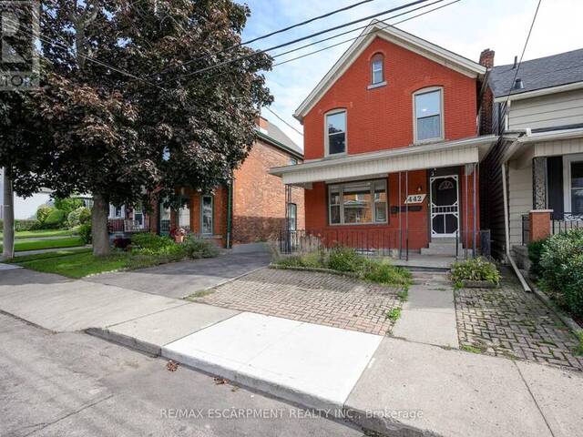 LOWER - 442 MARY STREET Hamilton Ontario