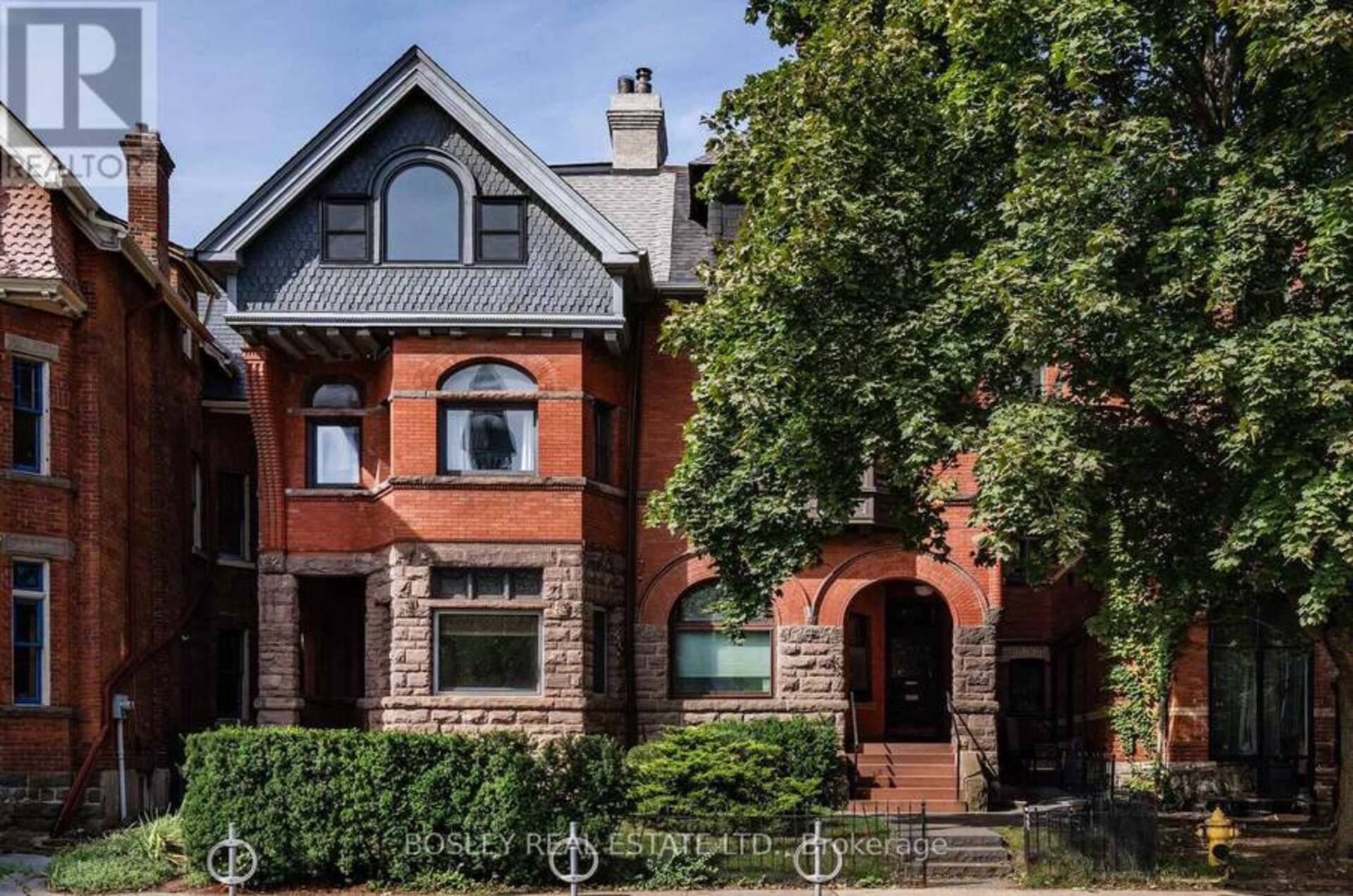 1 - 554 SPADINA CRESCENT Toronto