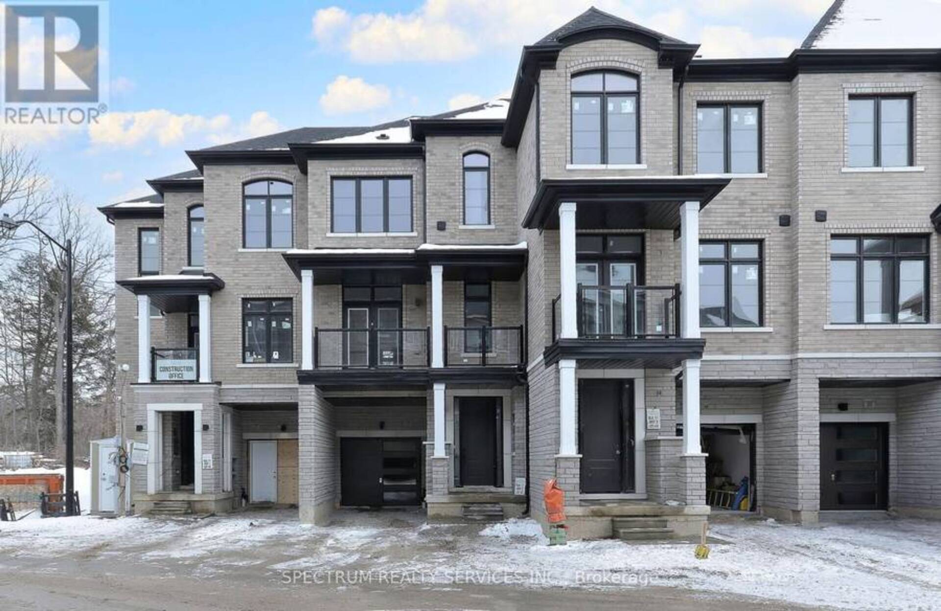 31 DE LA ROCHE DRIVE Vaughan