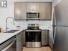 4 - 713 LAWRENCE AVENUE W Toronto