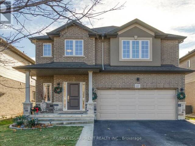 127 LAMPMAN DRIVE Grimsby Ontario