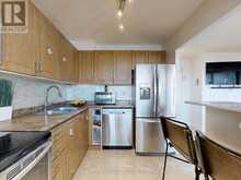 302 - 530 LOLITA GARDENS Mississauga