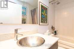 2201 - 33 LOMBARD STREET Toronto