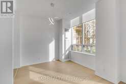 102 - 16 DALLIMORE CIRCLE Toronto