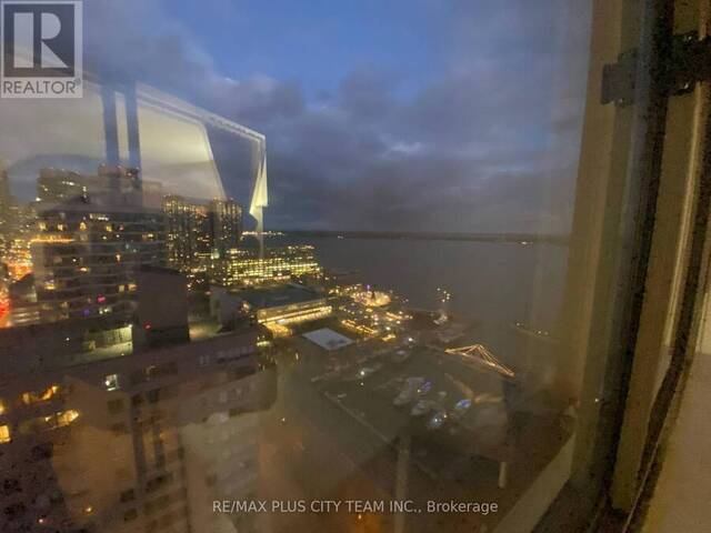 2508 - 260 QUEENS QUAY W Toronto Ontario