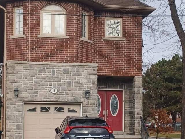 B - 18 CORVETTE AVENUE Toronto Ontario