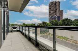 408 - 30 INN ON THE PARK DRIVE Toronto