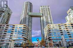 641 - 15 ICEBOAT TERRACE Toronto