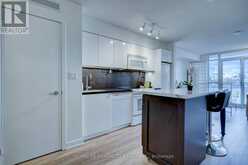 641 - 15 ICEBOAT TERRACE Toronto