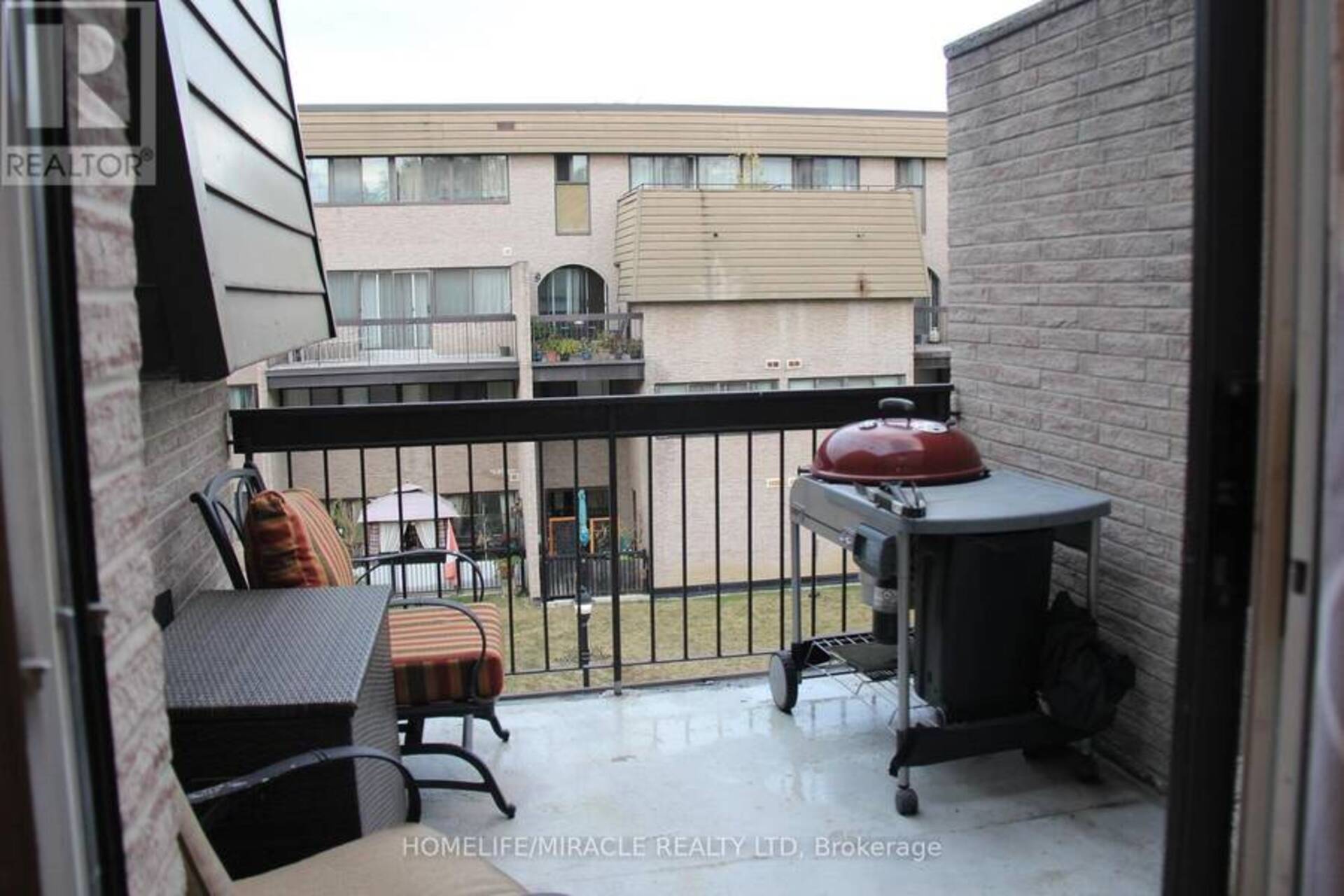 252 - 2095 ROCHE COURT Mississauga