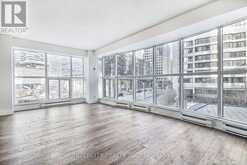 402 - 77 HARBOUR SQUARE Toronto