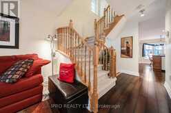 16 - 32 PALOMINO TRAIL Halton Hills