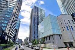 810 - 85 QUEENS WHARF ROAD Toronto