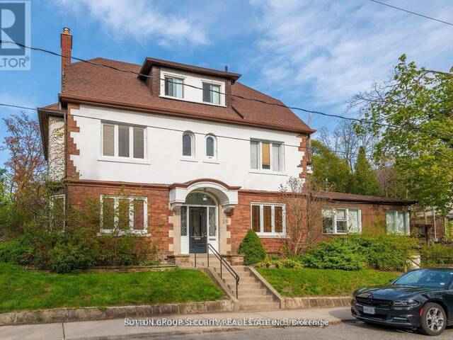 59 INDIAN GROVE Toronto Ontario