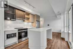 317 - 395 DUNDAS STREET W Oakville