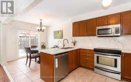 31 HOLLINGSWORTH CIRCLE Brampton