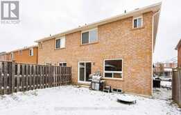 31 HOLLINGSWORTH CIRCLE Brampton