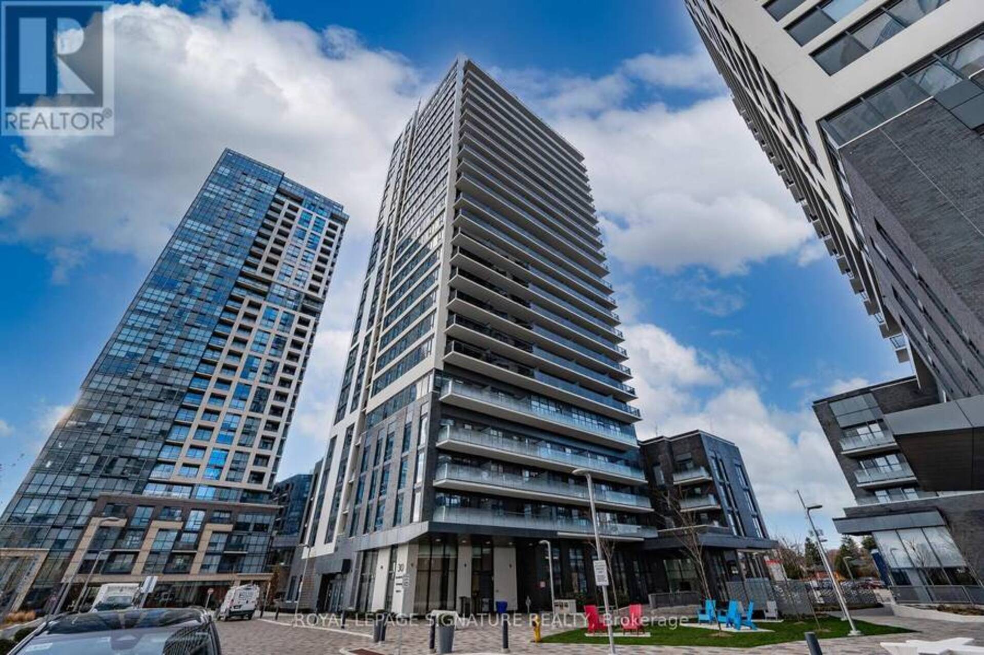 2409 - 30 SAMUEL WOOD WAY Toronto