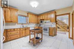 186 ROYALAVON CRESCENT Toronto