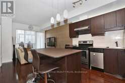 906 - 385 PRINCE OF WALES DRIVE Mississauga