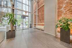 405 - 15 GRENVILLE STREET Toronto