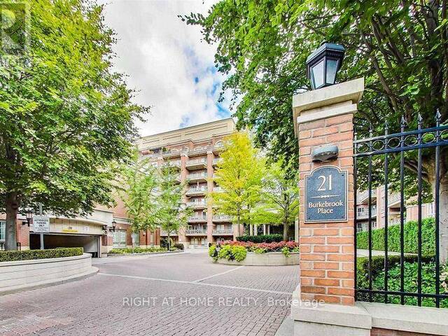 612 - 21 BURKEBROOK PLACE Toronto Ontario